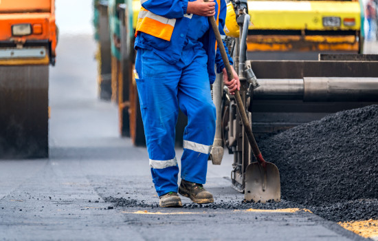 عقود صيانة الطرق القائمة على الأداء